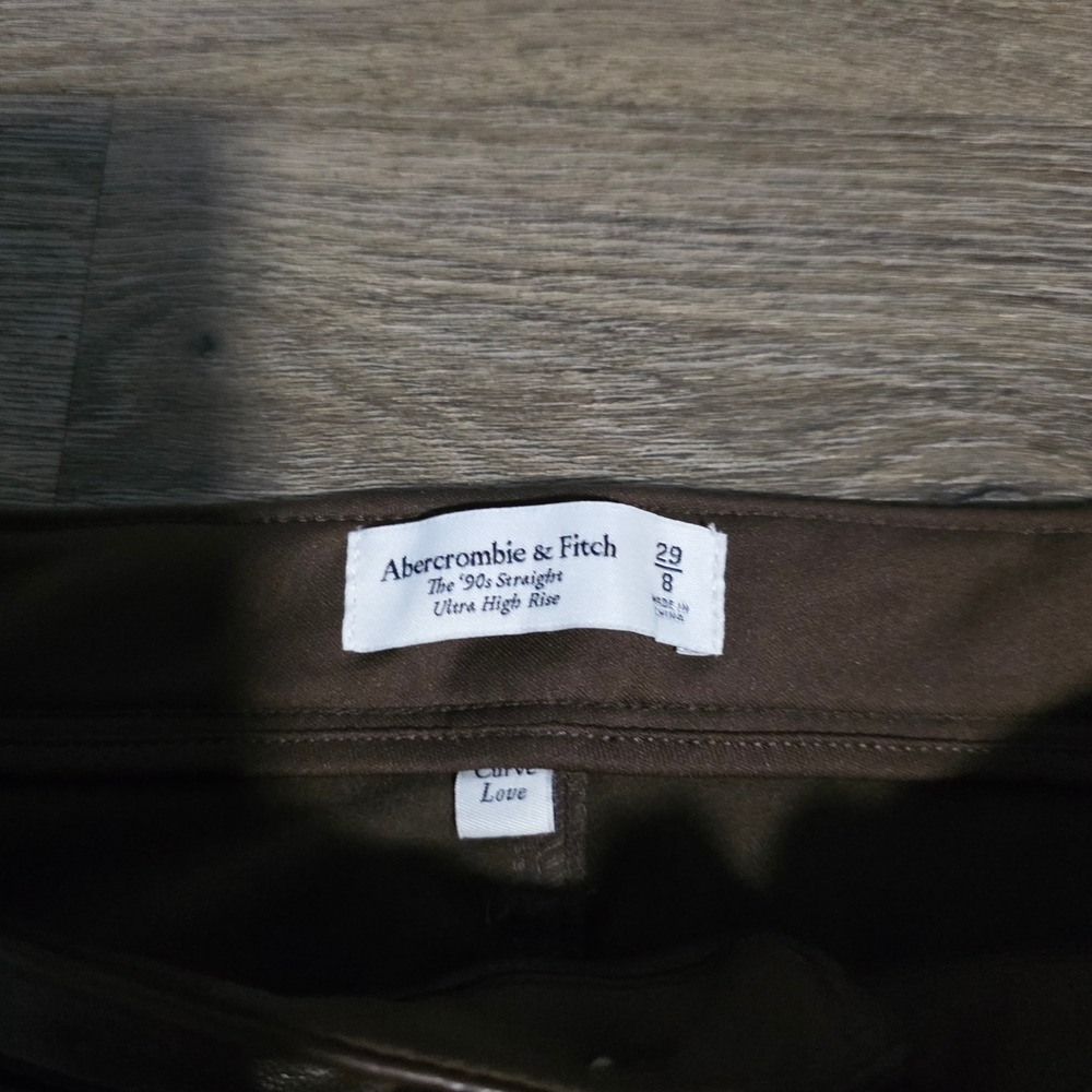 Abercrombie & Fitch Curve Love 90s Straight Ultra High Rise Brown Faux Leather 8 - Picture 4 of 9